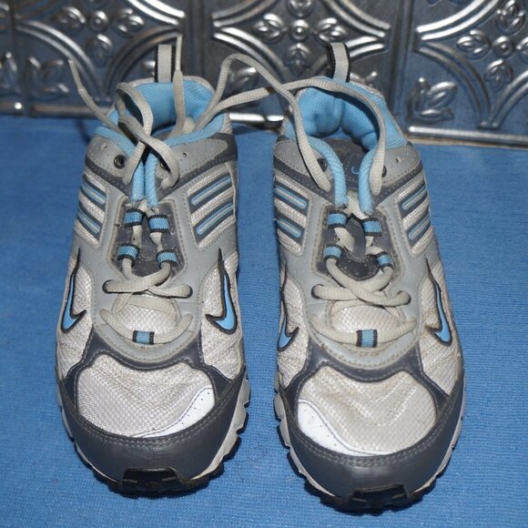 Nike Women's Size 8 Scramble TR2 Trail Running Sneakers Blue Leather Low Top - Picture 2 of 6